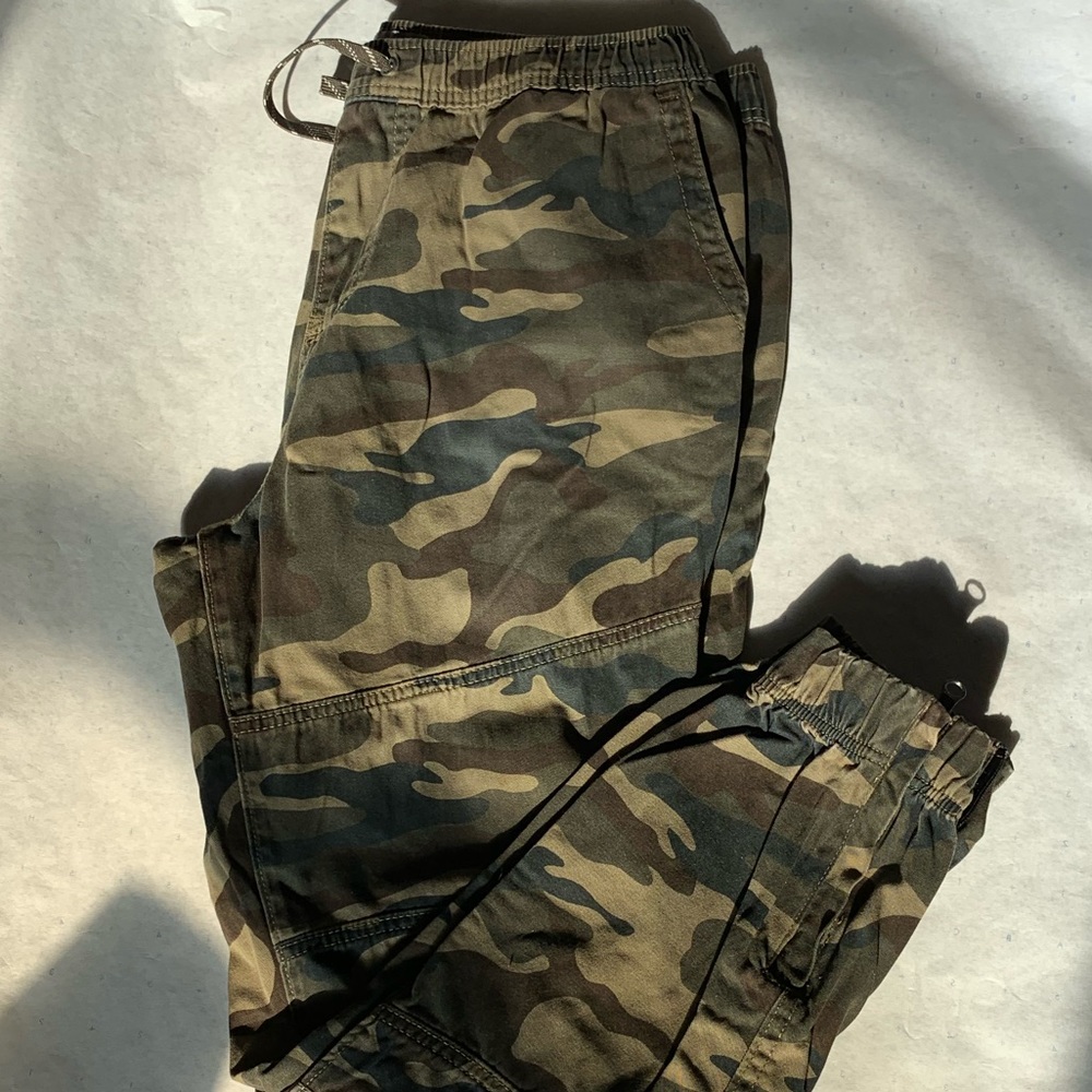 Aeropostale Camouflage joggers pants✨new w/o tags✨